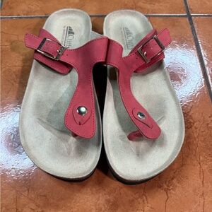 Cliffs by WHITE MOUNTAIN Red Sandals Comfort Thong